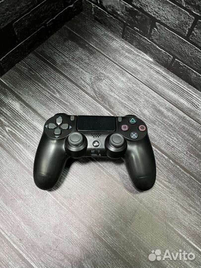 Джойстики PS4 (DualShock 4)
