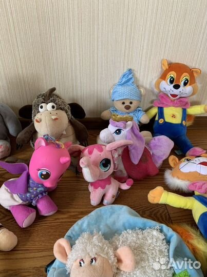 Мягкие игрушки и рюкзачки мягкие