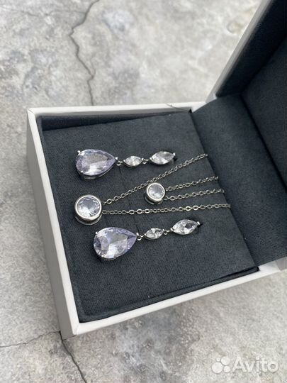 Серьги и подвеска