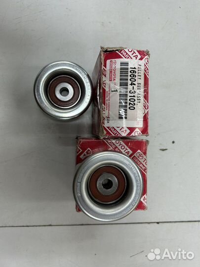 Ролик обводной toyota LC200 1660431020