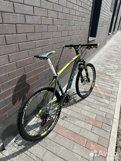 Велосипед карбоновый Cube