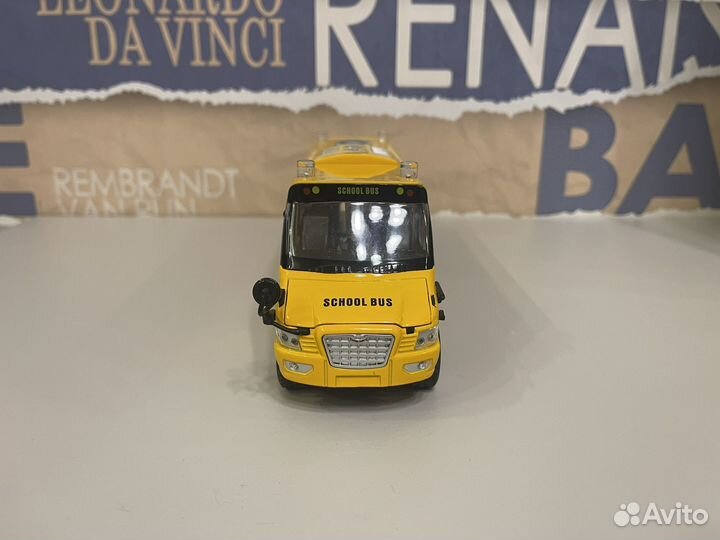 Игрушка автобус