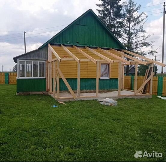 Бригада строителей