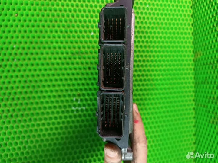 Блок управления двигателем Renault Laguna 2