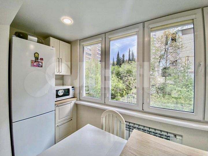 1-к. квартира, 37 м², 2/5 эт.