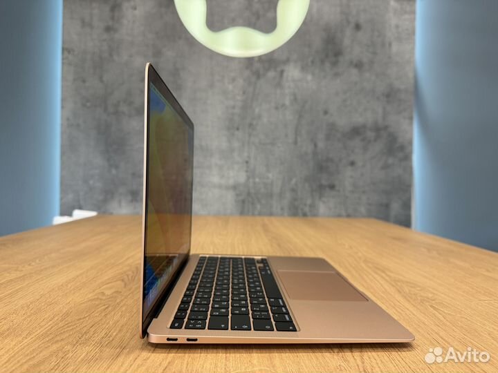 MacBook Air 13 2020 Gold (A2179) 46 циклов