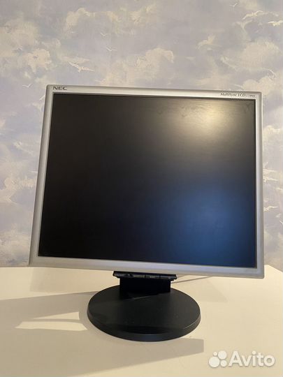 Монитор NEC MultiSync LCD 1770NX