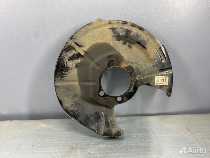 Защита ступицы задняя левая Mazda Cx-9 EW pyvpts