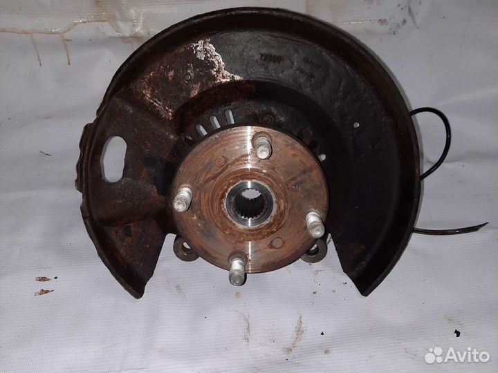 Поворотный кулак передний правый Geely GC6