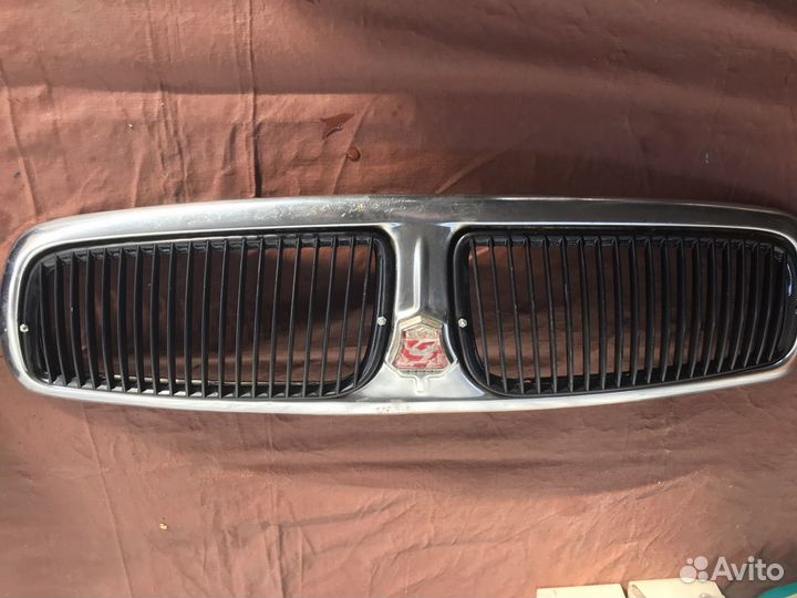 Решетка радиатора Волга 31105