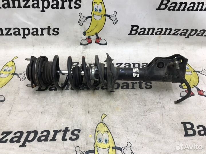 Стойка подвески передняя правая Honda Civic 4D