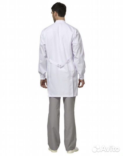Белый медицинский халат мужской