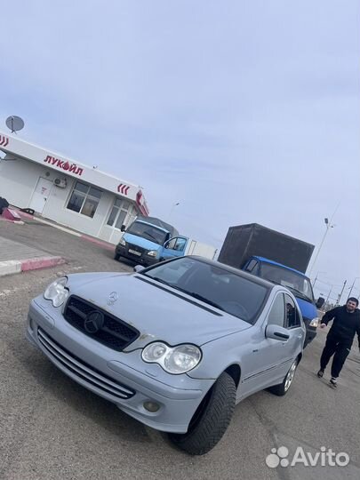 Mercedes-Benz C-класс 2.5 AT, 2005, 290 000 км