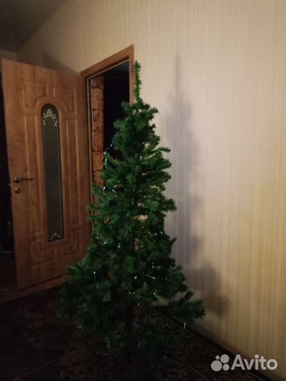 Елка искусственная