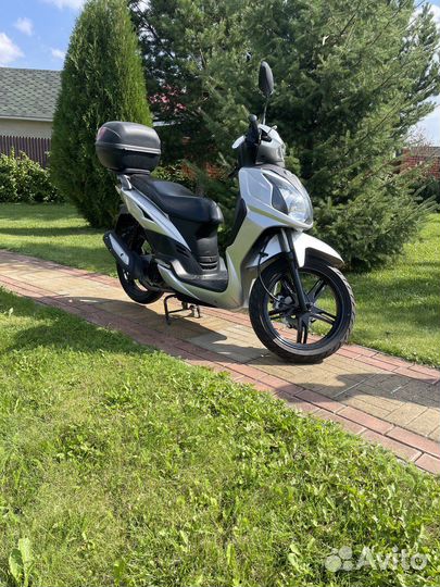 Скутер SYM Symphony SR125