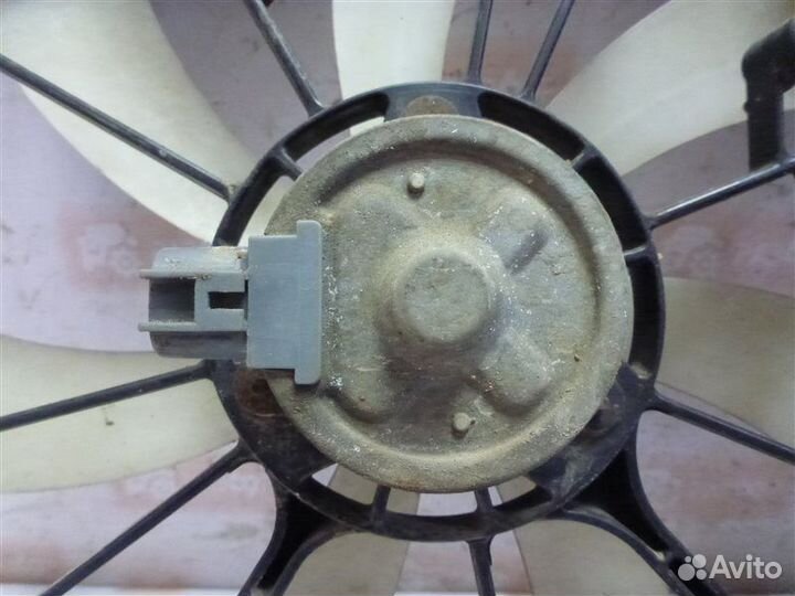 Вентилятор радиатора Toyota Camry ASV50 2AR-FE