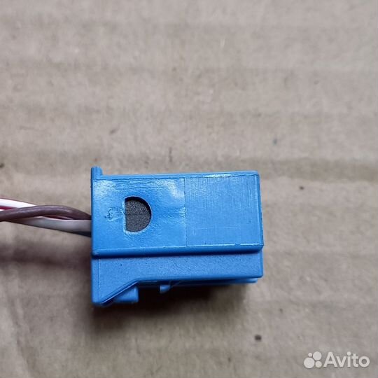 Mercedes W166 W292 разъём проводки потолка