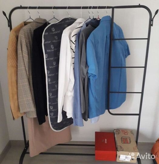 Напольная вешалка