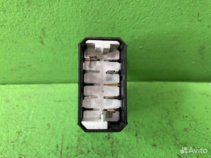 Выключатель клавишный KAMAZ 5490-S5