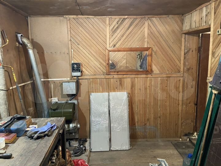 Гараж, > 30 м²