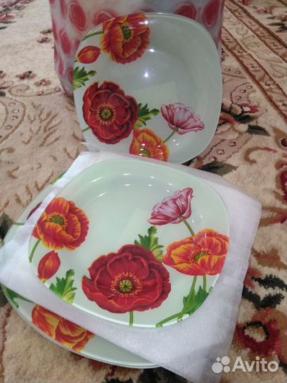 Набор тарелок