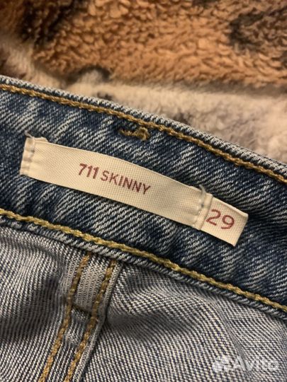 Джинсы Levi's 711 skinny