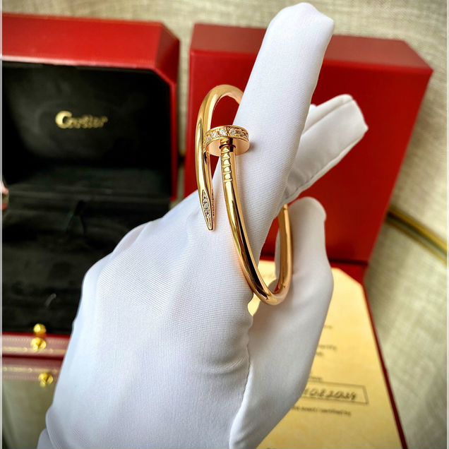 Золотой браслет Гвоздь Cartier. Полный каталог