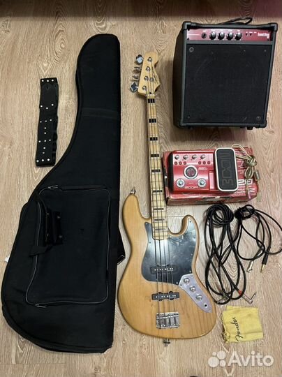 Бас гитара, басовый комбо, чехол, ремень, провода
