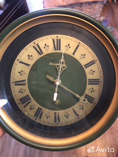 Часы настенные янтарь СССР