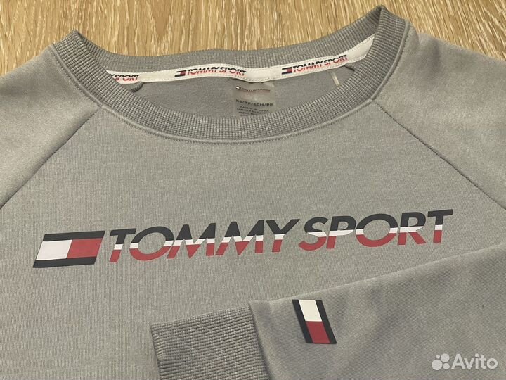 Женский свитшот Tommy Hilfiger.Tommy Sport