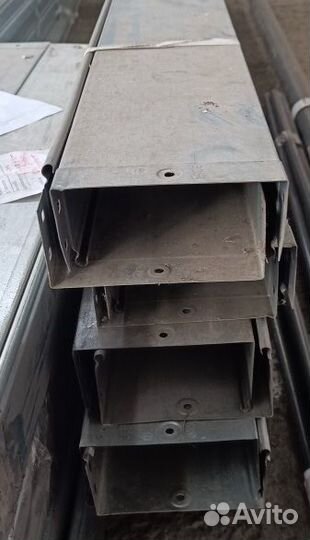 Лоток неперфорирированный стальной 200*80*2500