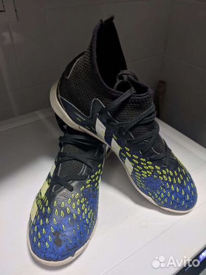 Adidas predator футзальные р33