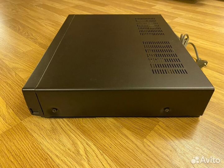 Видеомагнитофон Sharp VC-A30B