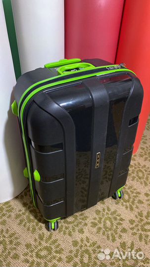 Чемодан на колесах