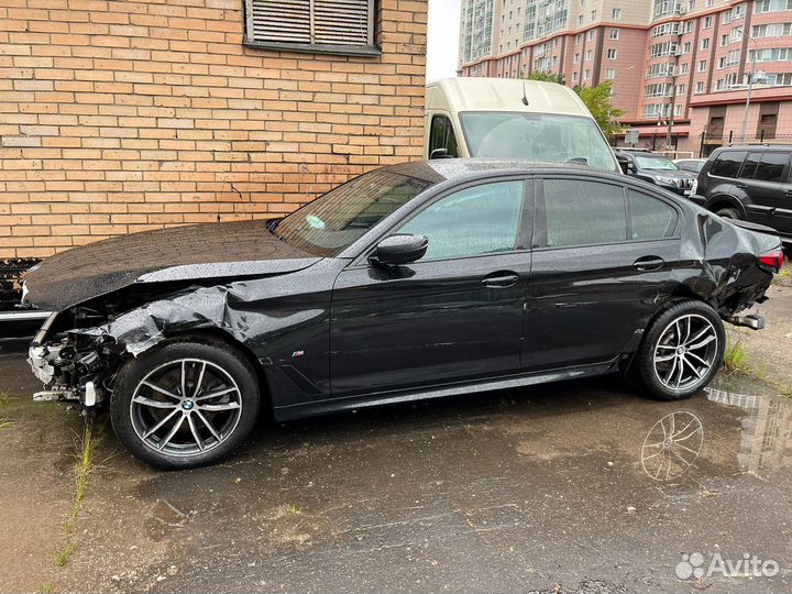 BMW 5 серия 2.0 AT, 2021, битый, 73 000 км
