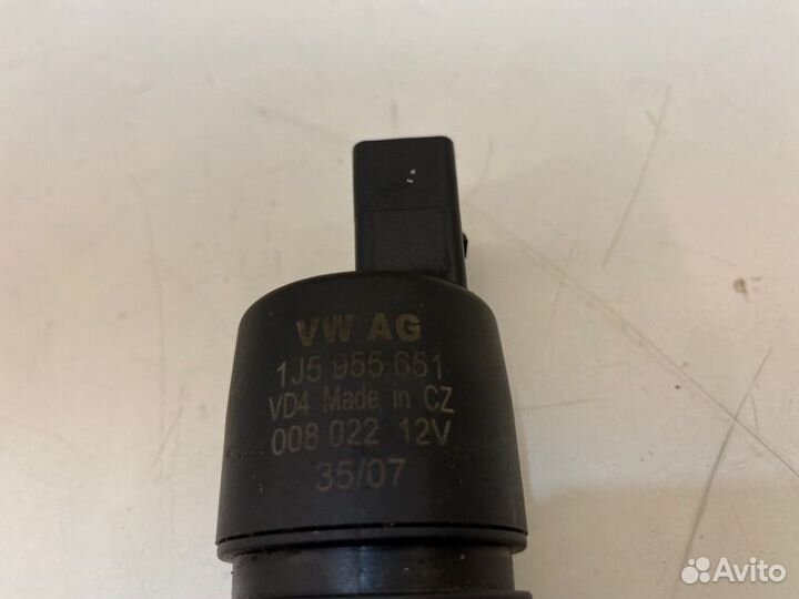 Насос омывателя Audi A6 C6 2.0 2008