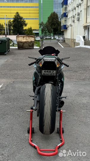 Kawasaki zx10r