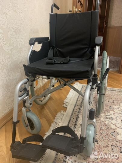 Инвалидная коляска новая