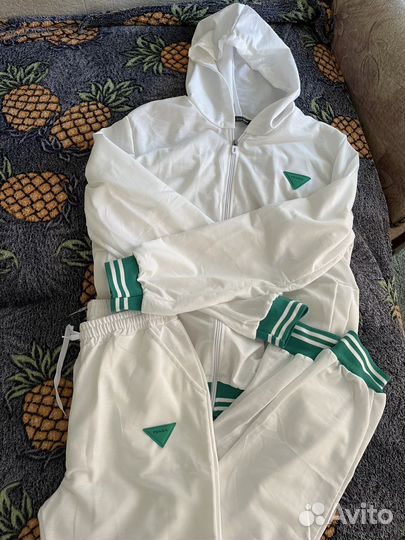 Костюм спортивный 46