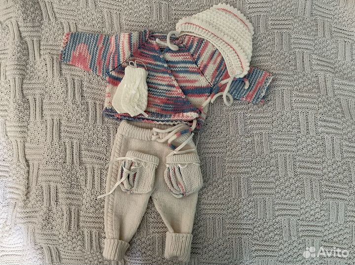 Вязаный костюм детский до 3 месяцев