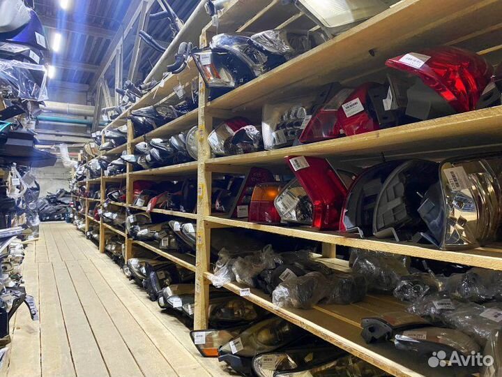 Кронштейн Bmw 5-Series F10 N20B20 2011