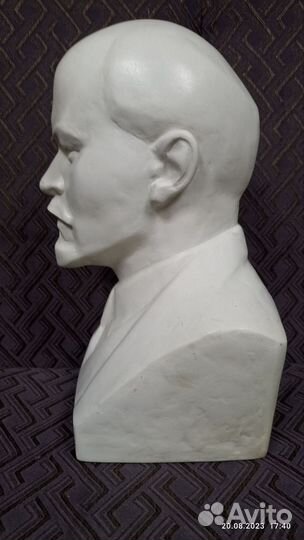 Бюст Ленина