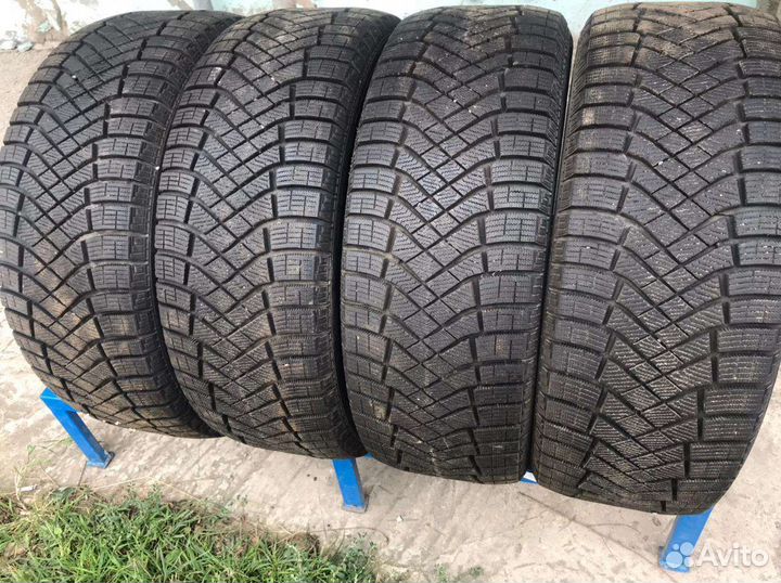 Pirelli Ice Zero 235/55 R18