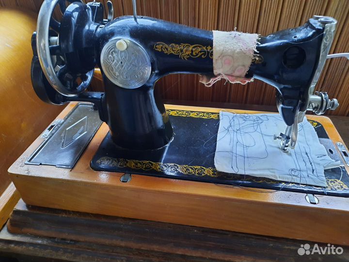 Швейная машинка подольская ручная
