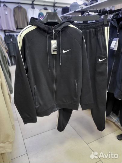 Спортивный костюм nike