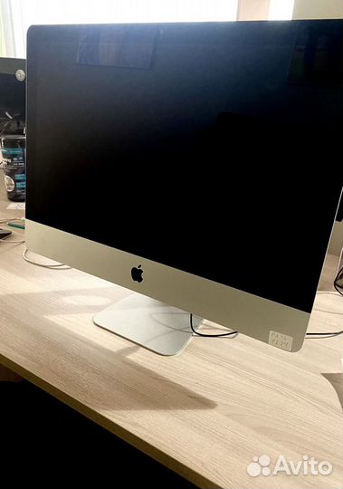 Apple iMac 21,5 (Late 2015)