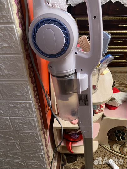 Пылесос вертикальный