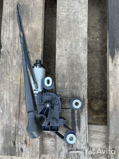 Моторчик заднего дворника с поводком Ford Fusion