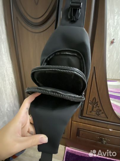 Мужская сумка через плечо новое