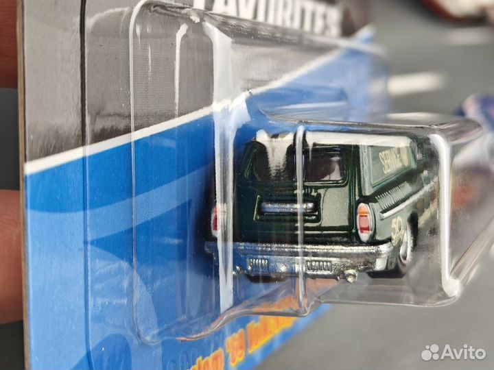 '69 Volkswagen Squareback - Hot Wheels Premium